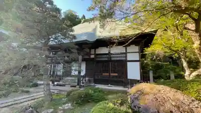 石行寺の本殿・本堂