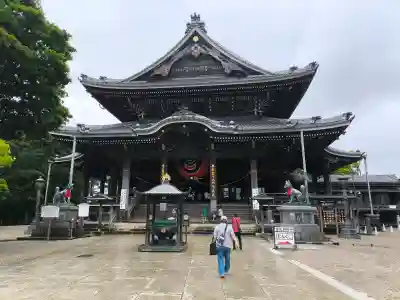 豊川閣　妙厳寺の{uncategorized: "未分類", other: "その他", undefined: "問題あり", building: "その他建物", grave: "お墓", sacred_gate: "鳥居", guardian: "狛犬", statue: "像", buddha: "仏像", history: "歴史", nature: "自然", garden: "庭園", animal: "動物", pagoda: "塔", temizu: "手水舎", mountain_gate: "山門・神門", sanctuary: "本殿・本堂", subordinate: "末社・摂社", art: "芸術", scenery: "景色", jizo: "地蔵", ema: "絵馬", goshuin: "御朱印", omikuji: "おみくじ", items: "授与品その他", amulet: "お守り", goshuincho: "御朱印帳", eats: "食事", festival: "お祭り", votive_dance: "神楽", shichigosan: "七五三参", wedding: "結婚式", experience: "体験その他", initially: "初詣", around: "周辺", anti_infection: "感染症対策"}