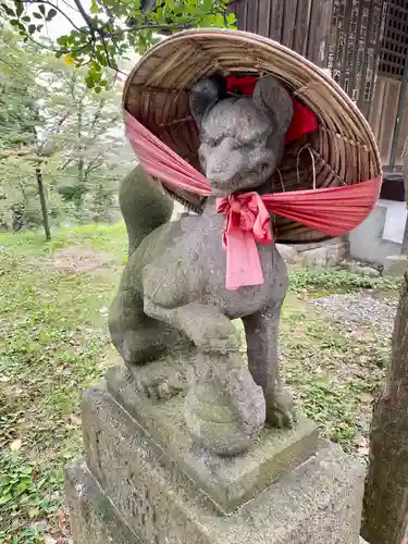 鶴ケ城稲荷神社の建物その他