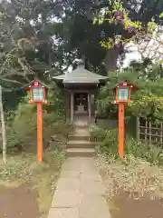 明王院（満願寺別院）の末社