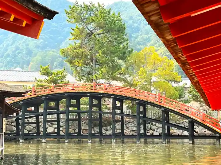 厳島神社(広島県)