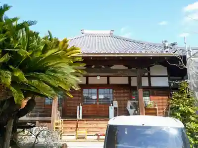 信光寺の本殿・本堂