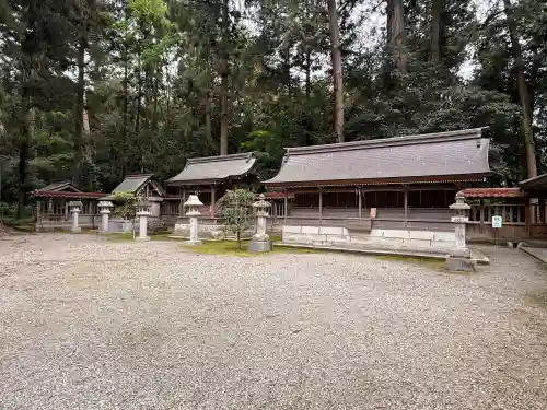 伊和神社の{uncategorized: "未分類", other: "その他", undefined: "問題あり", building: "その他建物", grave: "お墓", sacred_gate: "鳥居", guardian: "狛犬", statue: "像", buddha: "仏像", history: "歴史", nature: "自然", garden: "庭園", animal: "動物", pagoda: "塔", temizu: "手水舎", mountain_gate: "山門・神門", sanctuary: "本殿・本堂", subordinate: "末社・摂社", art: "芸術", scenery: "景色", jizo: "地蔵", ema: "絵馬", goshuin: "御朱印", omikuji: "おみくじ", items: "授与品その他", amulet: "お守り", goshuincho: "御朱印帳", eats: "食事", festival: "お祭り", votive_dance: "神楽", shichigosan: "七五三参", wedding: "結婚式", experience: "体験その他", initially: "初詣", around: "周辺", anti_infection: "感染症対策"}
