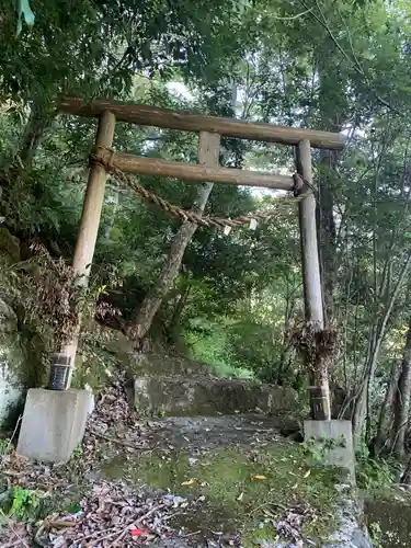 内浦山神社の鳥居