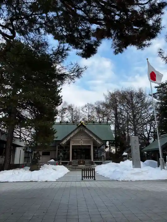 白石神社の本殿・本堂