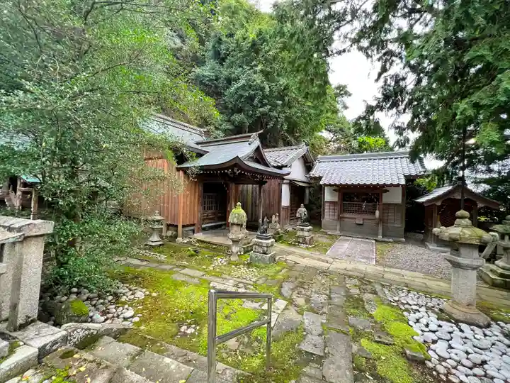 八幡神社の末社・摂社