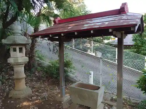 佐江戸杉山神社の手水舎