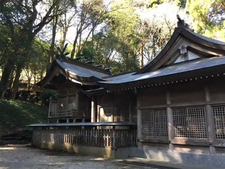 落立神社の本殿・本堂