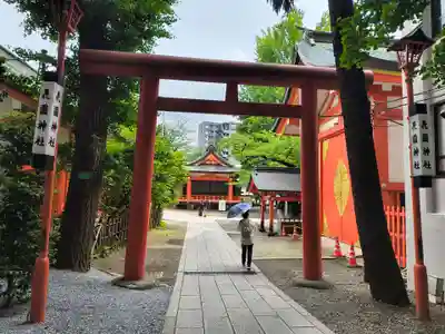 花園神社の鳥居