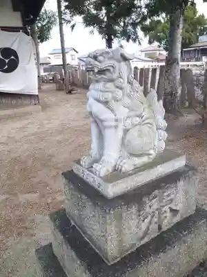 素盞嗚神社の狛犬