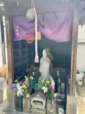 宗興寺の{uncategorized: "未分類", other: "その他", undefined: "問題あり", building: "その他建物", grave: "お墓", sacred_gate: "鳥居", guardian: "狛犬", statue: "像", buddha: "仏像", history: "歴史", nature: "自然", garden: "庭園", animal: "動物", pagoda: "塔", temizu: "手水舎", mountain_gate: "山門・神門", sanctuary: "本殿・本堂", subordinate: "末社・摂社", art: "芸術", scenery: "景色", jizo: "地蔵", ema: "絵馬", goshuin: "御朱印", omikuji: "おみくじ", items: "授与品その他", amulet: "お守り", goshuincho: "御朱印帳", eats: "食事", festival: "お祭り", votive_dance: "神楽", shichigosan: "七五三参", wedding: "結婚式", experience: "体験その他", initially: "初詣", around: "周辺", anti_infection: "感染症対策"}