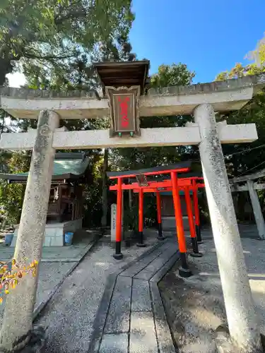 伊豆神社の鳥居