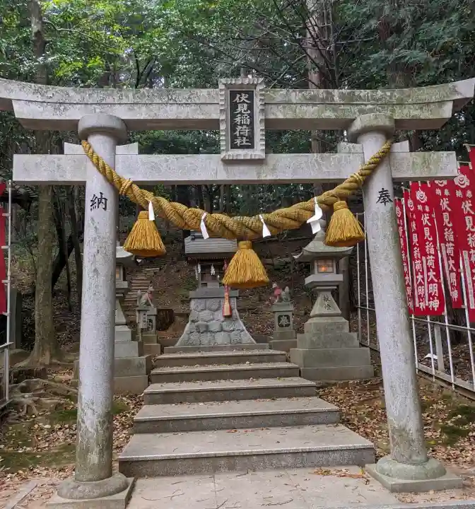 熊野神社の{uncategorized: "未分類", other: "その他", undefined: "問題あり", building: "その他建物", grave: "お墓", sacred_gate: "鳥居", guardian: "狛犬", statue: "像", buddha: "仏像", history: "歴史", nature: "自然", garden: "庭園", animal: "動物", pagoda: "塔", temizu: "手水舎", mountain_gate: "山門・神門", sanctuary: "本殿・本堂", subordinate: "末社・摂社", art: "芸術", scenery: "景色", jizo: "地蔵", ema: "絵馬", goshuin: "御朱印", omikuji: "おみくじ", items: "授与品その他", amulet: "お守り", goshuincho: "御朱印帳", eats: "食事", festival: "お祭り", votive_dance: "神楽", shichigosan: "七五三参", wedding: "結婚式", experience: "体験その他", initially: "初詣", around: "周辺", anti_infection: "感染症対策"}