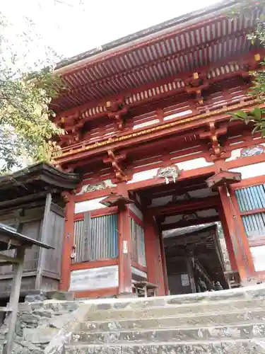 吉野水分神社の山門