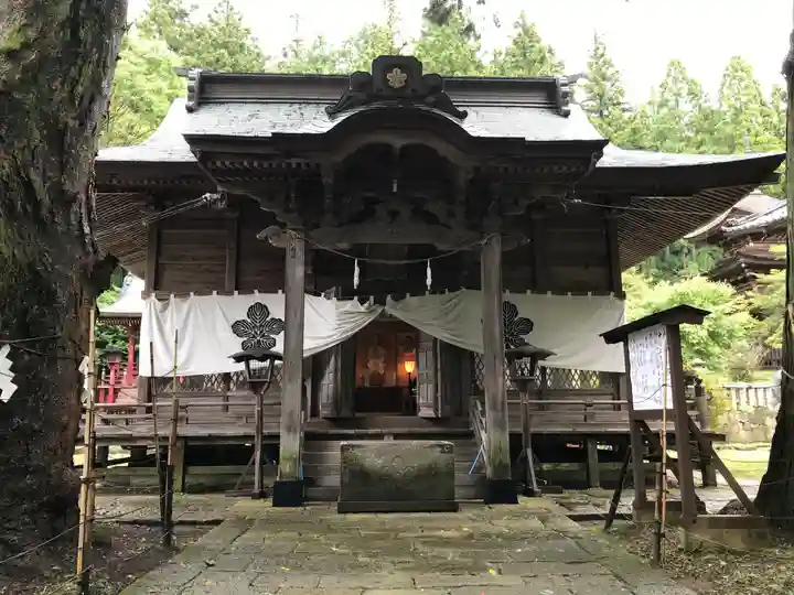 新海三社神社(長野県)