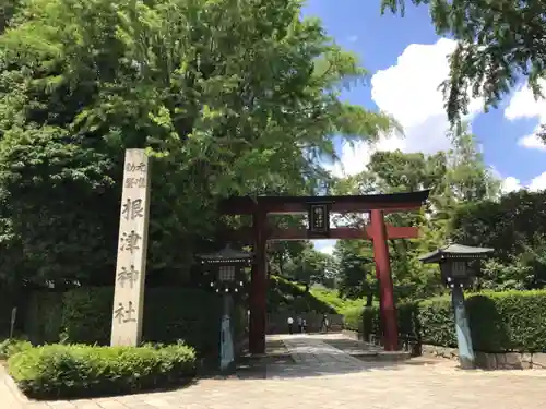 根津神社の鳥居