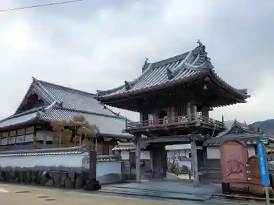 西楽寺の山門・神門