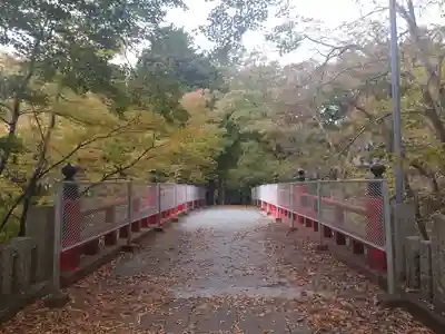 山中諏訪神社(山梨県)