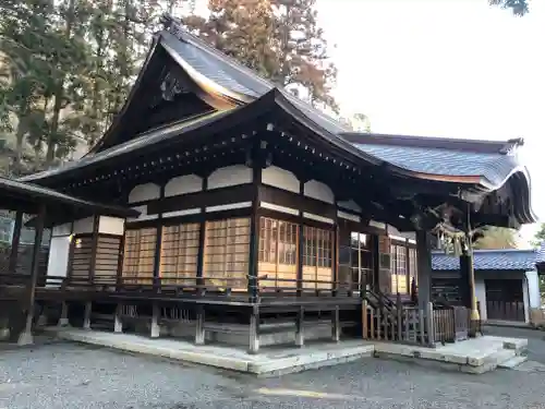 若宮八幡宮の本殿・本堂