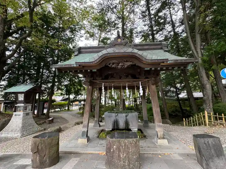 諏訪大社下社秋宮(長野県)