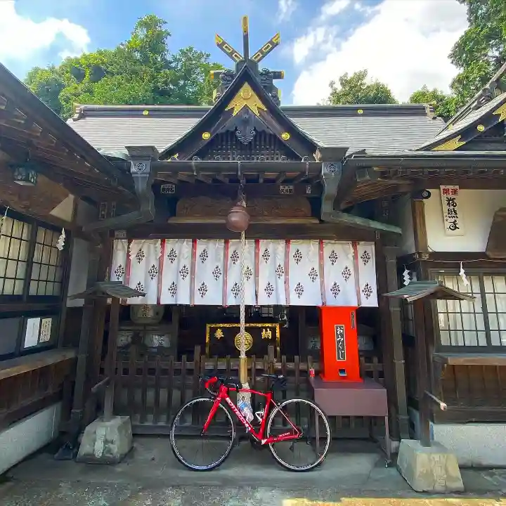 白蛇辨財天の本殿・本堂