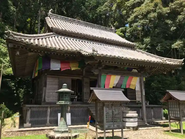 平等寺の本殿・本堂
