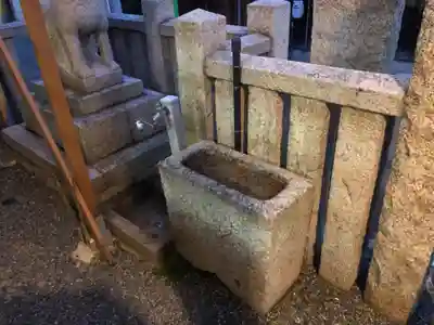 須牟地曽根神社の手水舎
