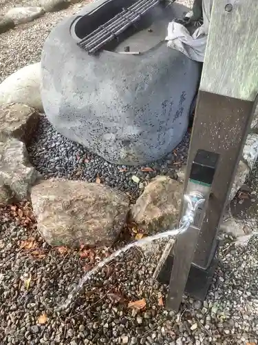 神明神社（石原）の手水