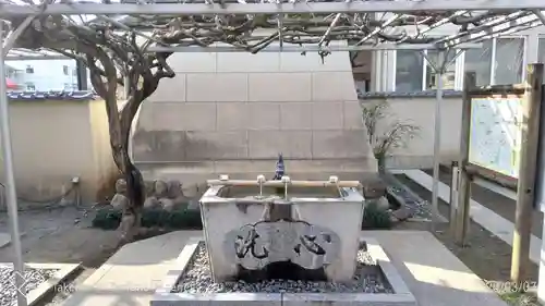 秩父札所十三番 慈眼寺の手水舎