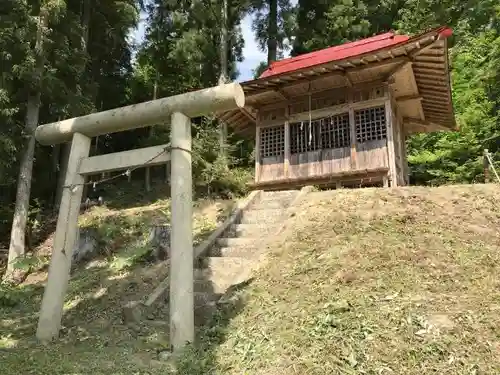 関場神社の本殿