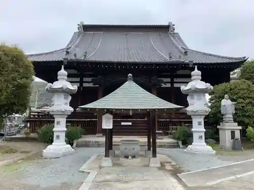 遠妙寺の本殿・本堂