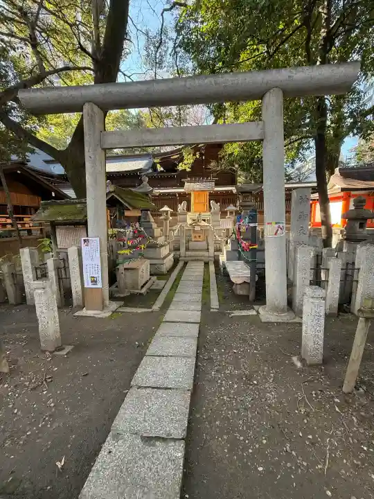 若宮八幡社の{uncategorized: "未分類", other: "その他", undefined: "問題あり", building: "その他建物", grave: "お墓", sacred_gate: "鳥居", guardian: "狛犬", statue: "像", buddha: "仏像", history: "歴史", nature: "自然", garden: "庭園", animal: "動物", pagoda: "塔", temizu: "手水舎", mountain_gate: "山門・神門", sanctuary: "本殿・本堂", subordinate: "末社・摂社", art: "芸術", scenery: "景色", jizo: "地蔵", ema: "絵馬", goshuin: "御朱印", omikuji: "おみくじ", items: "授与品その他", amulet: "お守り", goshuincho: "御朱印帳", eats: "食事", festival: "お祭り", votive_dance: "神楽", shichigosan: "七五三参", wedding: "結婚式", experience: "体験その他", initially: "初詣", around: "周辺", anti_infection: "感染症対策"}