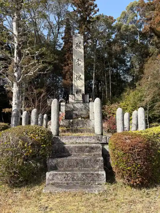 大御堂観音寺の{uncategorized: "未分類", other: "その他", undefined: "問題あり", building: "その他建物", grave: "お墓", sacred_gate: "鳥居", guardian: "狛犬", statue: "像", buddha: "仏像", history: "歴史", nature: "自然", garden: "庭園", animal: "動物", pagoda: "塔", temizu: "手水舎", mountain_gate: "山門・神門", sanctuary: "本殿・本堂", subordinate: "末社・摂社", art: "芸術", scenery: "景色", jizo: "地蔵", ema: "絵馬", goshuin: "御朱印", omikuji: "おみくじ", items: "授与品その他", amulet: "お守り", goshuincho: "御朱印帳", eats: "食事", festival: "お祭り", votive_dance: "神楽", shichigosan: "七五三参", wedding: "結婚式", experience: "体験その他", initially: "初詣", around: "周辺", anti_infection: "感染症対策"}