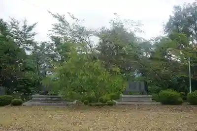 足羽山招魂社の庭園