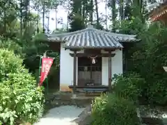 勝利寺の建物その他