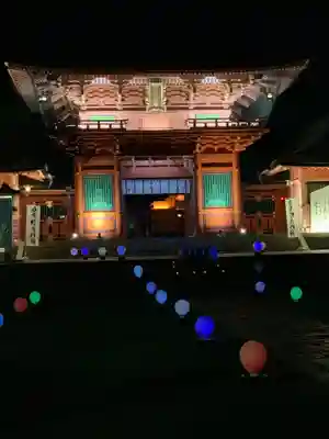 富士山本宮浅間大社の山門・神門