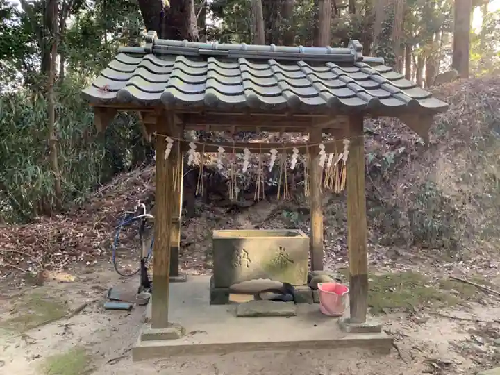 八幡神社の手水舎