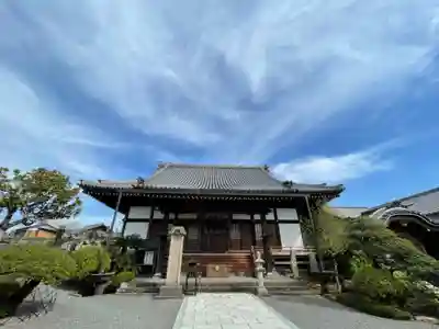 龍原寺の本殿・本堂