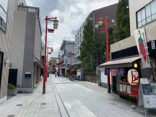 西新井大師総持寺の周辺
