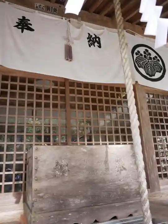 軍刀利神社の本殿・本堂