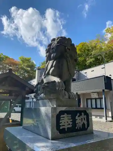 夕張神社の狛犬