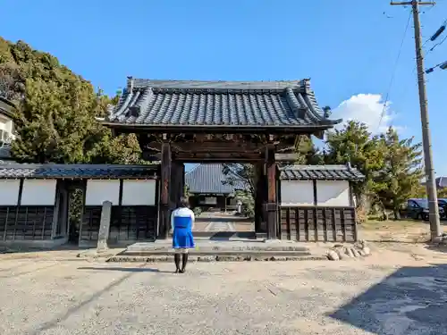 龍雲寺の山門・神門