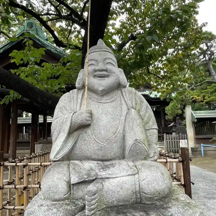 荏原神社の像