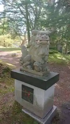 諏訪神社の狛犬