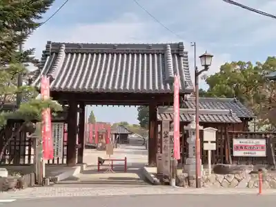 笠覆寺 (笠寺観音)の山門・神門