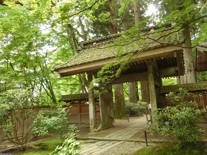 宝積山光前寺の山門・神門