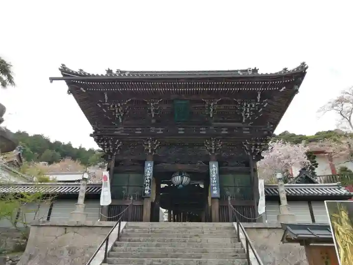 長谷寺の山門・神門