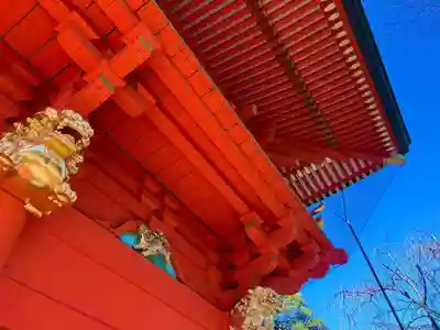 穴八幡宮の山門・神門