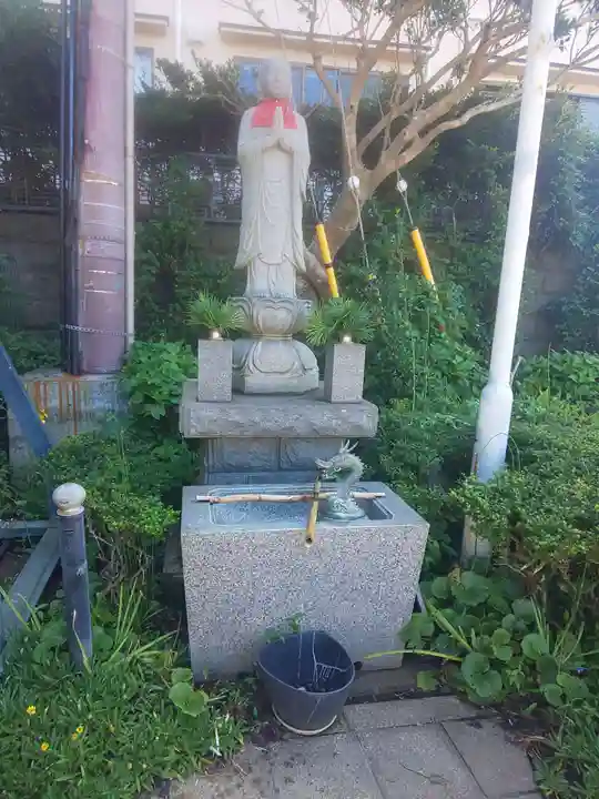 最福寺別院江の島大師の手水舎