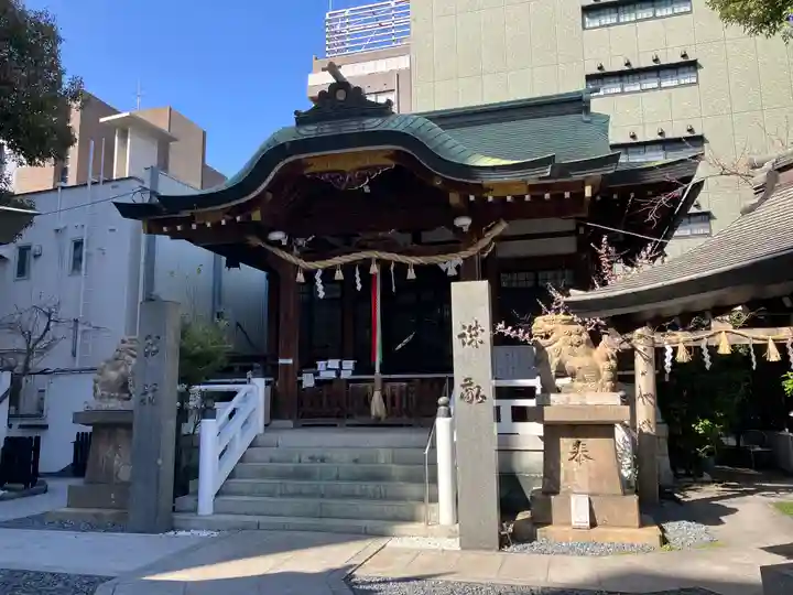 鵲森宮の本殿・本堂